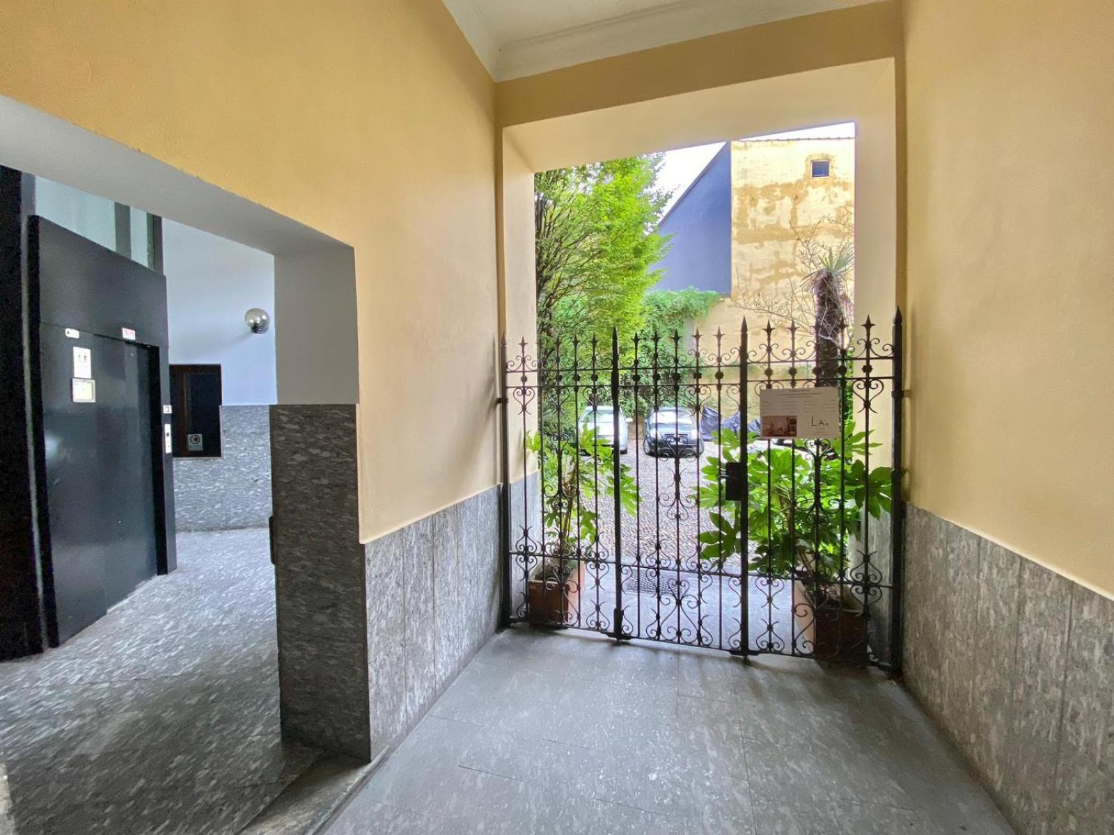 Grazioso Appartamento Nel Cuore Del Tran Tran Di Milano, Perfetto Per Amici E Famiglie, Vicino A Metropolitana Dış mekan fotoğraf